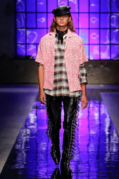Look 44